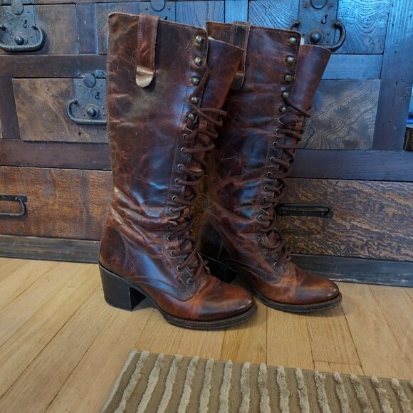 Freebird Lace-Up Grany boots in rich brown - Picture 2 of 7